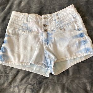 woman’s Denim shorts